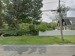 Foreclosed Home - 319 WILTON RD W, 06877