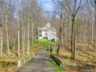 Foreclosed Home - 126 GALLOWS HILL RD, 06896