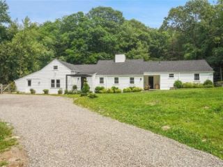 Foreclosed Home - 811 RIVERBANK RD, 06903