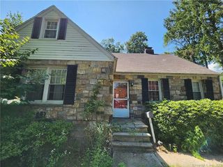 Foreclosed Home - 26 PERSHING AVE, 06905