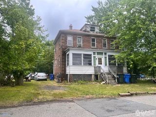Foreclosed Home - 41 ASH ST, 07001