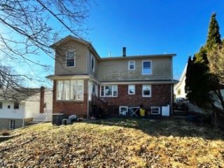 Foreclosed Home - 112 MYRTLE AVE, 07009