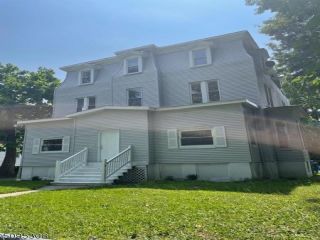 Foreclosed Home - 25 CHESTNUT ST, 07018