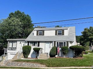 Foreclosed Home - 70 ELM AVE, 07022