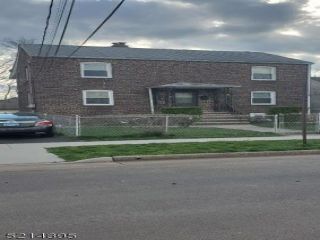 Foreclosed Home - 411 ADAMS ST, 07036