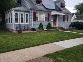Foreclosed Home - 312 ADAMS ST, 07036