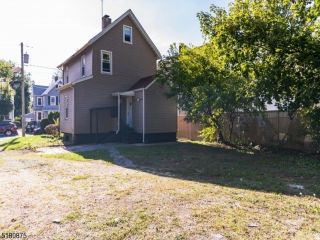 Foreclosed Home - 317 STEBBINS PL, 07063