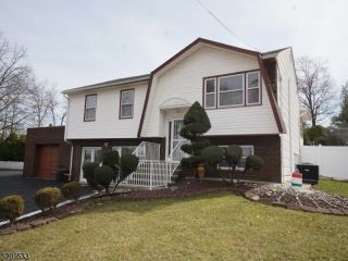 Foreclosed Home - 236 BROADWAY, 07066