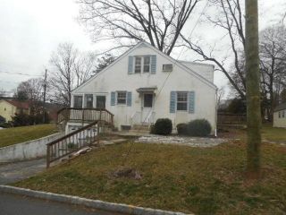 Foreclosed Home - 11 Lakeview Ave, 07069
