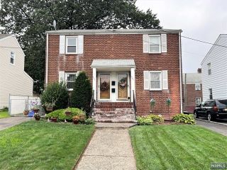 Foreclosed Home - 225 LIVINGSTON AVE, 07071