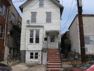 Foreclosed Home - 512 14TH ST, 07087