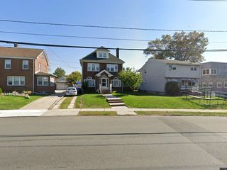 Foreclosed Home - 510 RAHWAY AVE, 07095