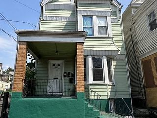 Foreclosed Home - 246 S 8TH ST, 07103