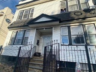 Foreclosed Home - 200 S 8TH ST, 07103