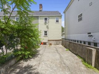 Foreclosed Home - 123 PENNINGTON ST, 07105