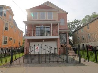 Foreclosed Home - 920 S 19TH ST, 07108