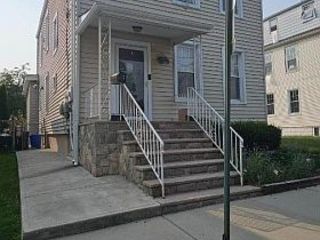 Foreclosed Home - 37 CLINTON ST, 07109