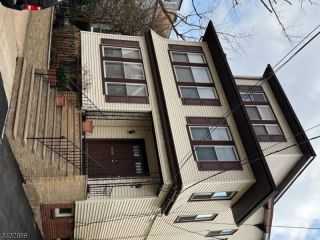 Foreclosed Home - 136 HOBSON ST, 07112