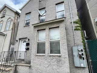 Foreclosed Home - 522 MULBERRY ST, 07114