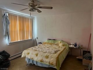 Foreclosed Home - 669 MAPLE AVE # 671, 07202