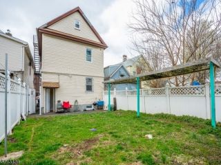 Foreclosed Home - 445 1ST AVE, 07206
