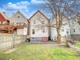 Foreclosed Home - 113 WINFIELD AVE, 07305