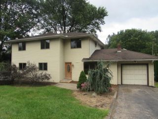 Foreclosed Home - 35 Gormley Ln, 07405
