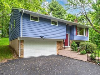 Foreclosed Home - List 100402355