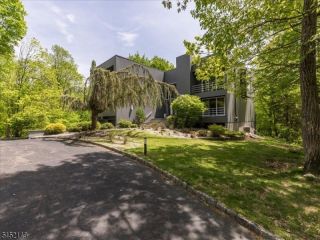 Foreclosed Home - List 100402363