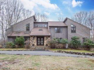 Foreclosed Home - List 100402376