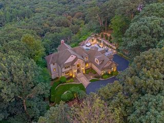 Foreclosed Home - List 100784035