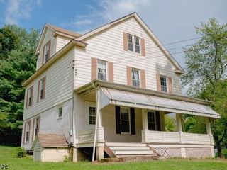 Foreclosed Home - 68 N CHURCH RD, 07416