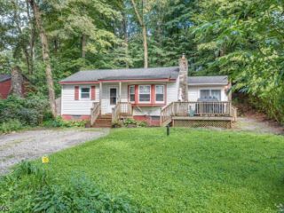 Foreclosed Home - 204 POHATCONG RD, 07422