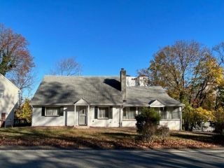 Foreclosed Home - 271 LONG HILL RD, 07424