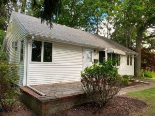 Foreclosed Home - 24 Princeton Terrace, 07436