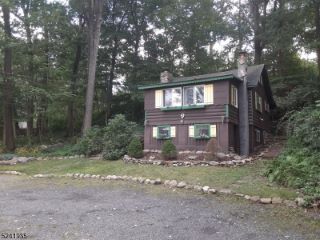 Foreclosed Home - 86 WILDWOOD RD, 07438