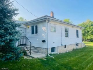 Foreclosed Home - 169 KENNEDY AVE, 07439