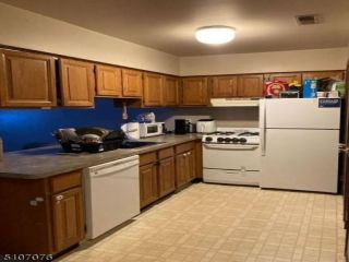 Foreclosed Home - 3 DEER VALLEY LN UNIT 6, 07462