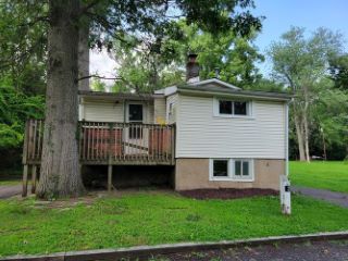 Foreclosed Home - 62 RIVER RD # C0104, 07470