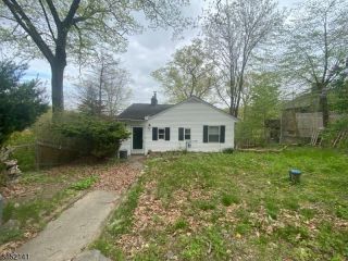 Foreclosed Home - 52 BROADWAY, 07480