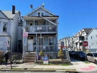 Foreclosed Home - 712 E 18TH ST, 07501