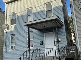 Foreclosed Home - 181 BEECH ST, 07501