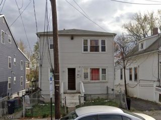 Foreclosed Home - 22 N 4TH ST, 07522