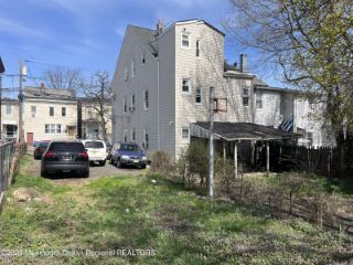 Foreclosed Home - 244 LIBERTY ST, 07522