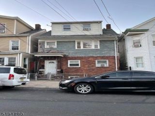 Foreclosed Home - 36 HIGHLAND ST, 07524
