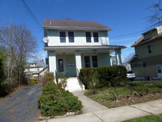 Foreclosed Home - 310 PARKER AVE, 07601