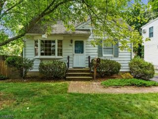 Foreclosed Home - 137 KNICKERBOCKER AVE, 07642