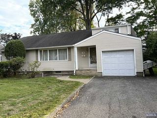 Foreclosed Home - 342 LACEY DR, 07646