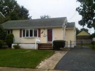 Foreclosed Home - 518 STEINWAY RD, 07663