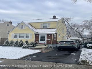 Foreclosed Home - 605 MARTENSE AVE, 07666